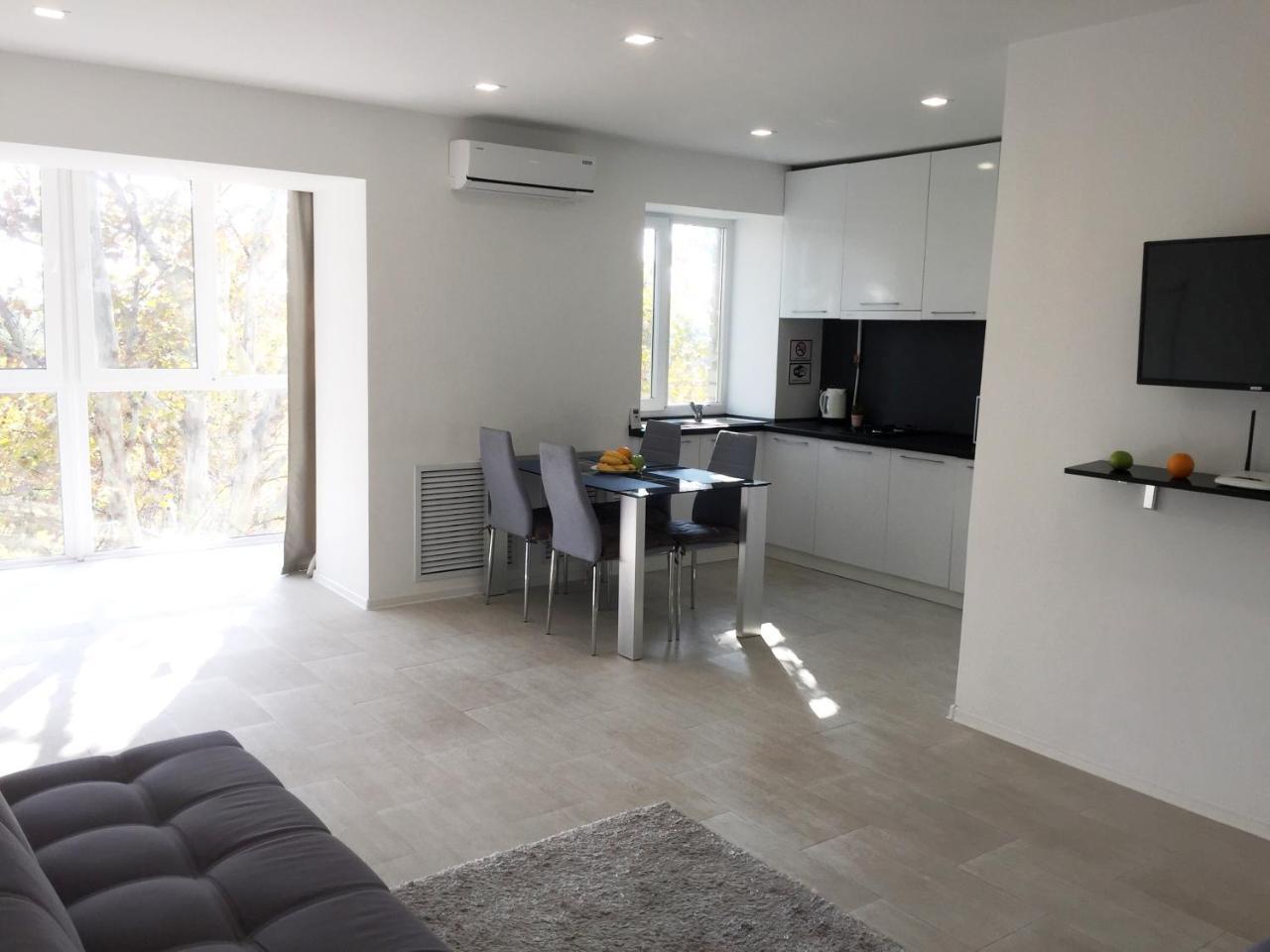 Top View Apartment In The Center Kherson Exterior foto
